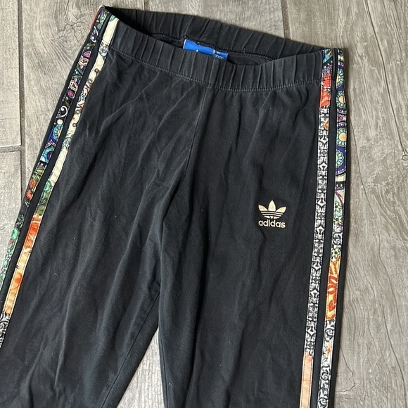 Adidas X The FARM Jardim Agharta Leggings Women’s XS black mixed print pant - Picture 3 of 8